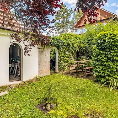 Semesterbostad Jestrebice 8 By Interhome Dobren